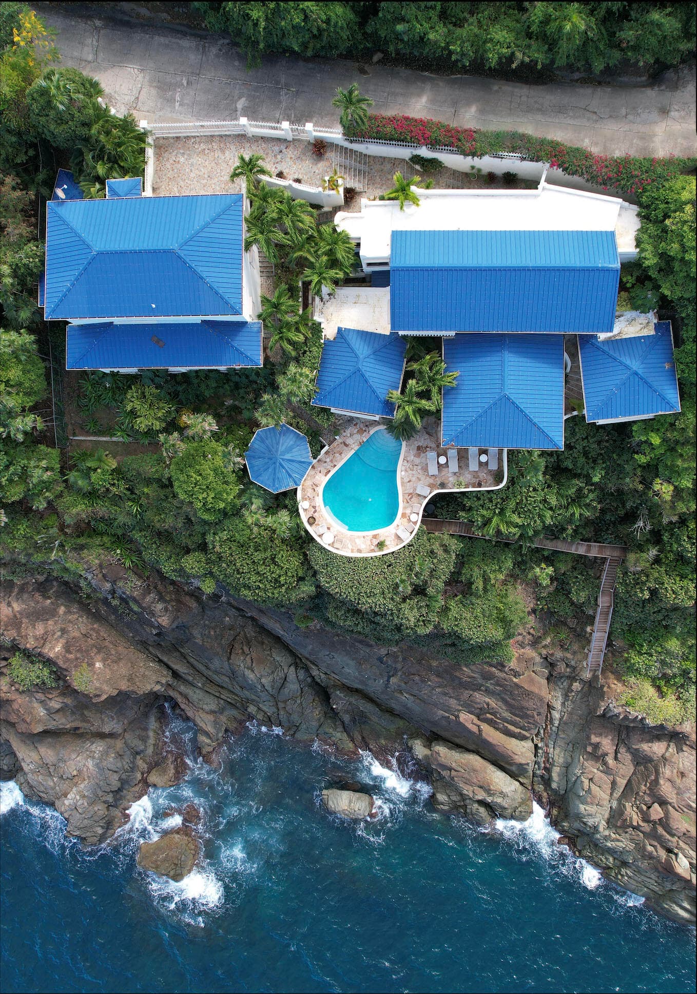 Waterfront 5-Bedroom Home in St. Thomas