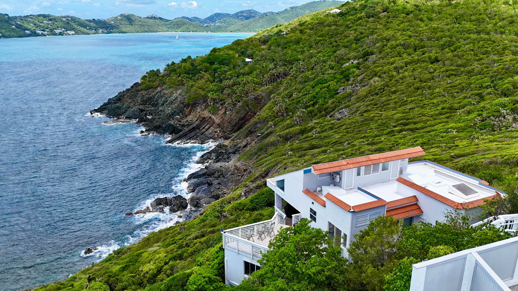 Waterfront 6-Bedroom Home in St. Thomas